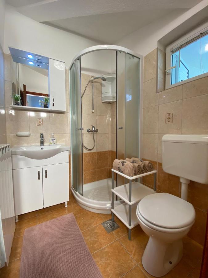 Guest House Renata Plomin Εξωτερικό φωτογραφία