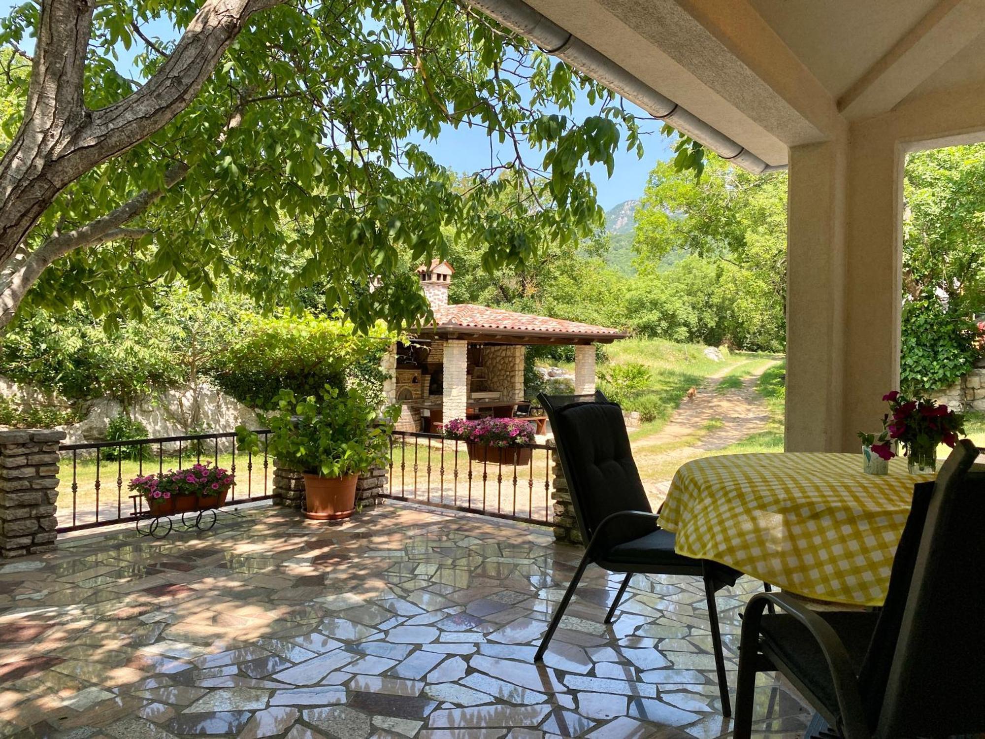 Guest House Renata Plomin Εξωτερικό φωτογραφία