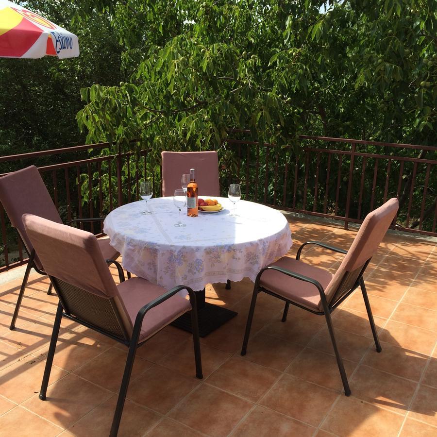 Guest House Renata Plomin Εξωτερικό φωτογραφία